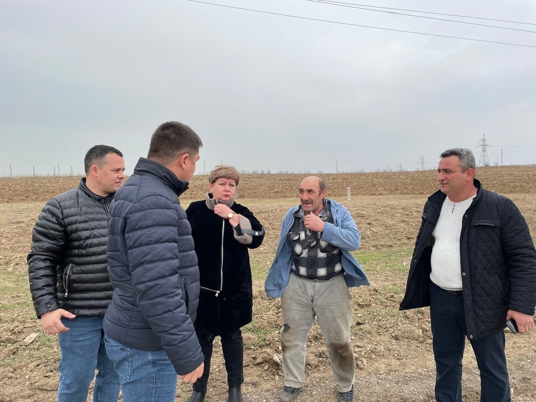 В Бахчисарайском районе продолжается санитарная очистка территорий |  Правительство Республики Крым | Официальный портал